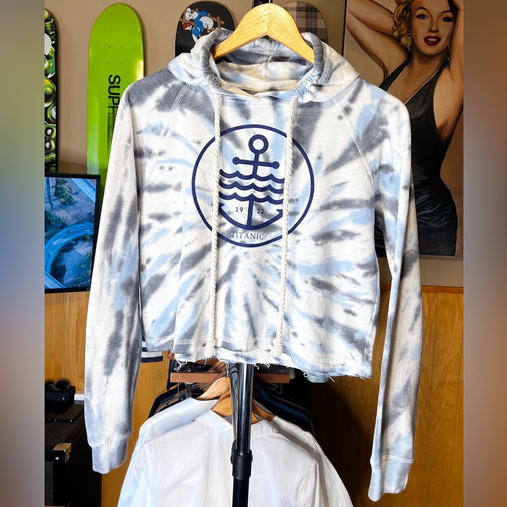 Women’s TITANIC cropped top blue tie dye hoodie